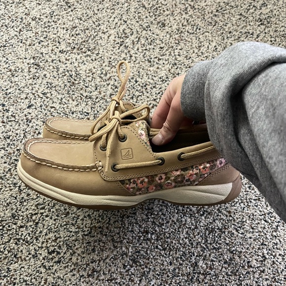 Sperry’s - Picture 2 of 3